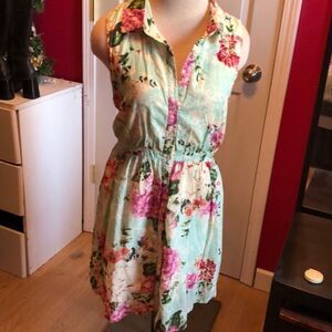 Beautiful Tulle button-down dress sz M